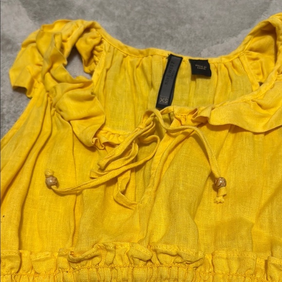 Nine West Yellow Sleeveless Ruffled Blouse - Picture 3 of 4